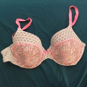 VS bra 38D