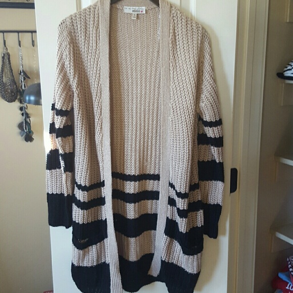Urban Outfitters Sweaters - MAKE ME AN OFFER:) NWOT Duster Sweater