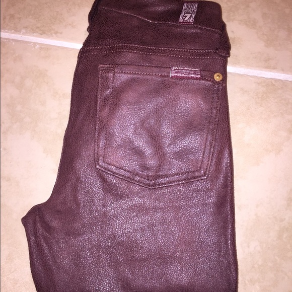 The Seamed Skinny in Crackle Leather-Like Brown