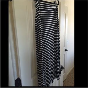 ADORABLE J Crew striped maxi skirt size small