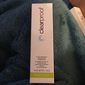Clear proof cleansing gel