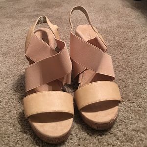 Size 9 dolce wedges