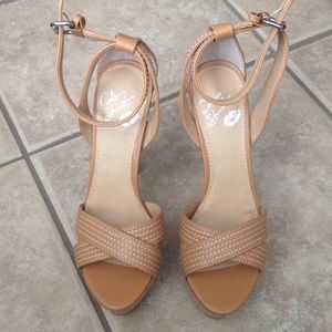 Victoria secret Colin Stuart platform heels.