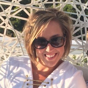 Meet your Posher, Lindsey