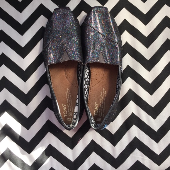 Like Brand new!! Never worn multi glitter toms