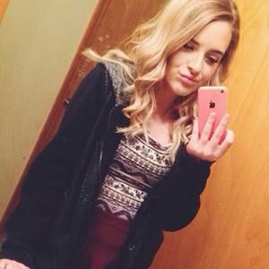 Meet your Posher, Leslie