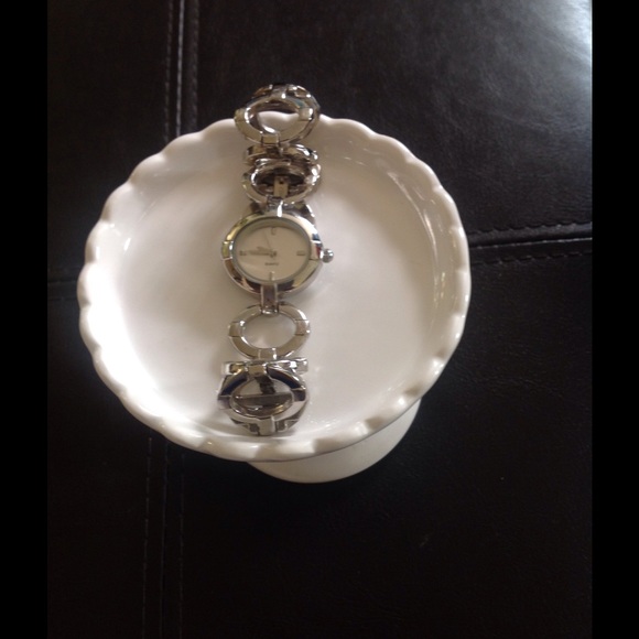 Stainless Steel Quartz chain linked Watch