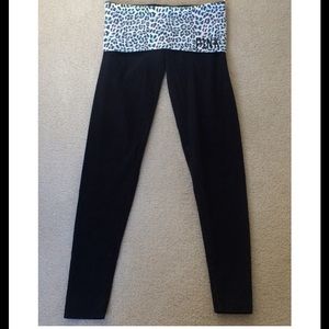 Victoria's Secret Pink Yoga Leggings Blue Leopard
