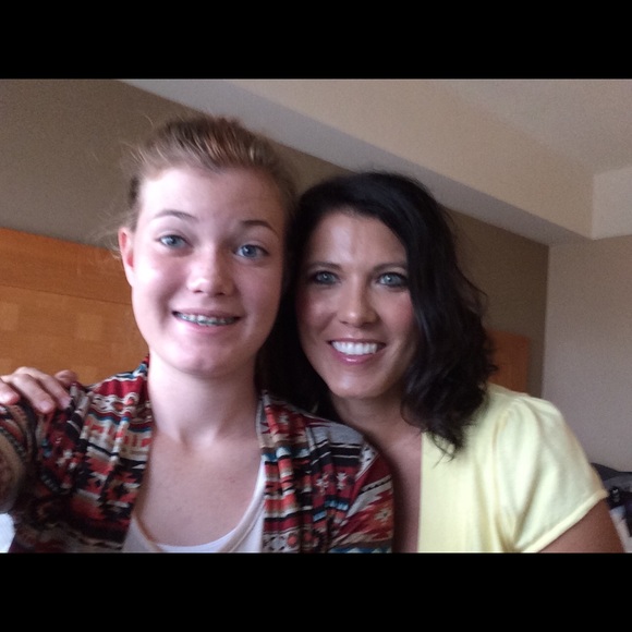 Meet your Posher, Brandy - Picture 1 of 1