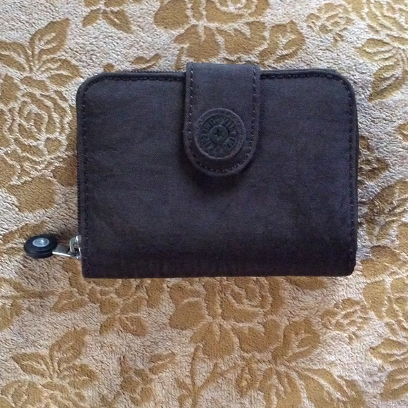 ✨Kipling wallet✨