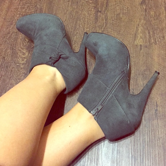 Shoes - Grey Booties