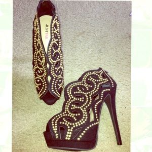 Black heels new w/o tag