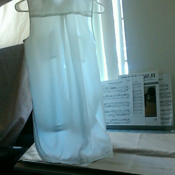 Sheer High-Low White Tanktop - Picture 3 of 3