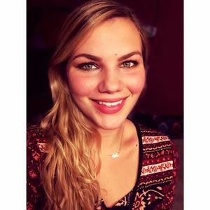 Meet your Posher, Christina