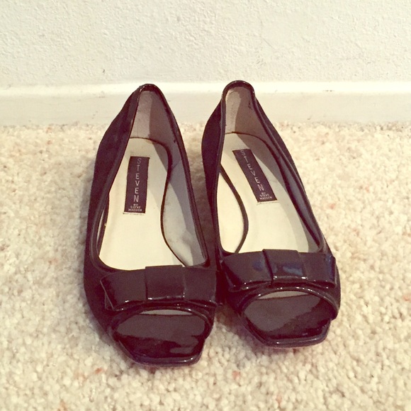 Steven by Steve Madden black peep toe flats - 6/36