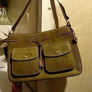 NWOT OLIVE GREEN SHARIF BAG