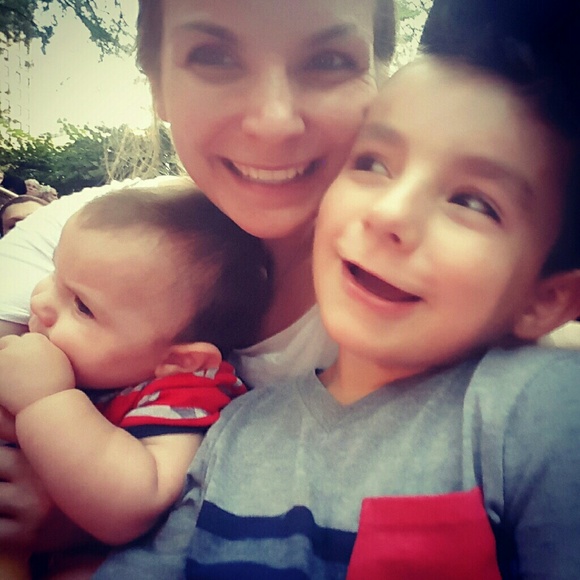 Meet your Posher, Lyndsey - Picture 3 of 3