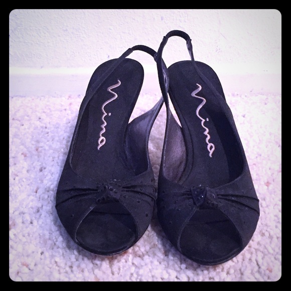 Nina black peep toe low pump - 5.5/35.5