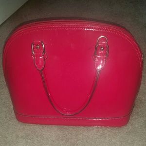 Fushia bowling style handbag**MAKE ME AN OFFER **