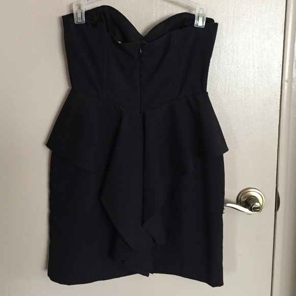 FOREVER 21 Strapless Peplum/Ruffle Dress  **SOLD** - Picture 2 of 4