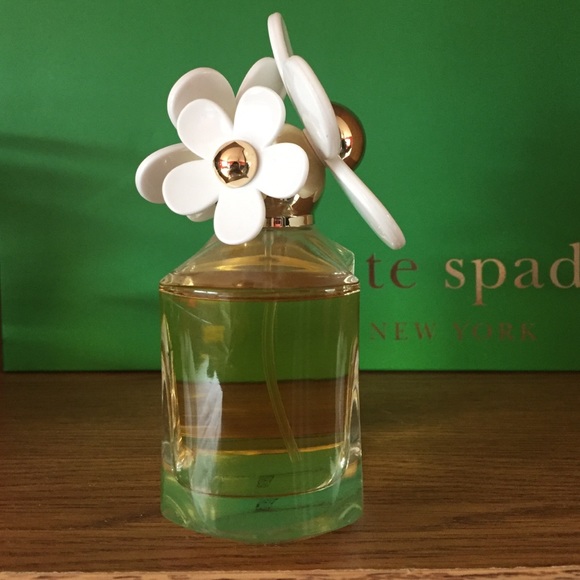 Marc Jacobs Other - Marc Jacobs 'Daisy' perfume Marc Jacobs Other - Marc Jacobs 'Daisy' perfume
