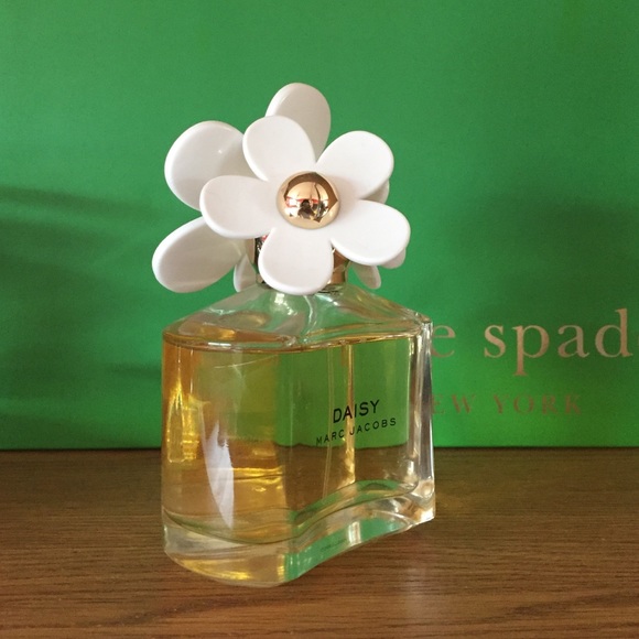 Marc Jacobs Other - Marc Jacobs 'Daisy' perfume Marc Jacobs Other - Marc Jacobs 'Daisy' perfume
