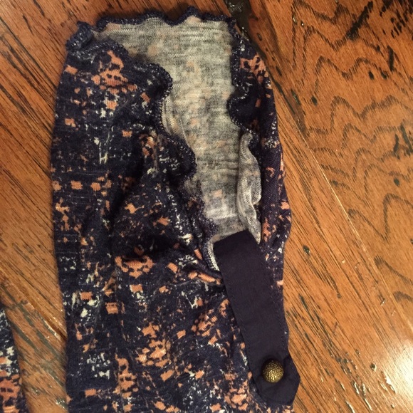 BKE Boutique Blouse - Picture 3 of 4