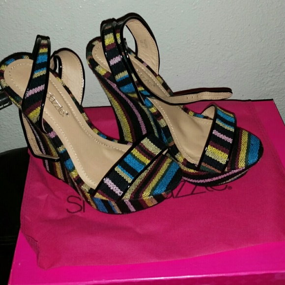 Shoes - Picture 2 of 3