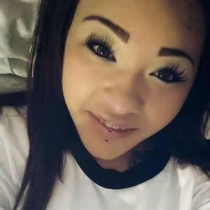 Meet your Posher, Cassandra