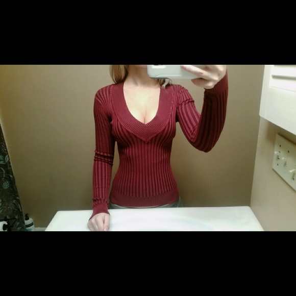 NWOT Wet seal sweater - Picture 1 of 1