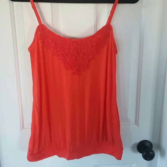 Express spaghetti strap tank - Picture 2 of 6