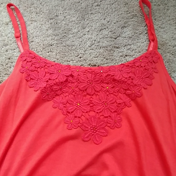 Express spaghetti strap tank - Picture 5 of 6