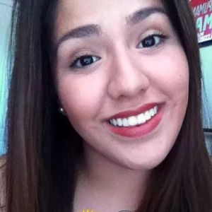 Meet your Posher, Alanis