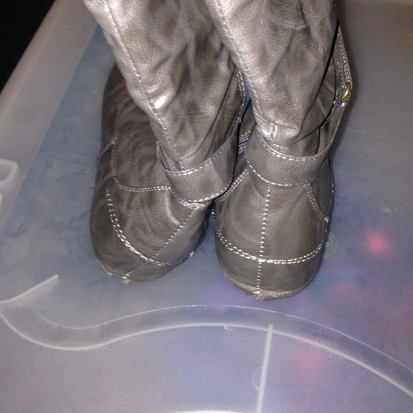 Fall boots - Picture 4 of 4