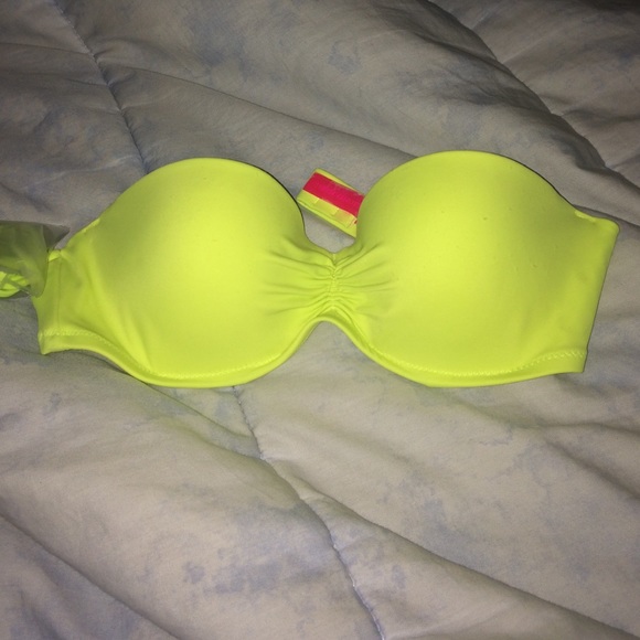 Victoria's Secret tops size 34B OFFERS