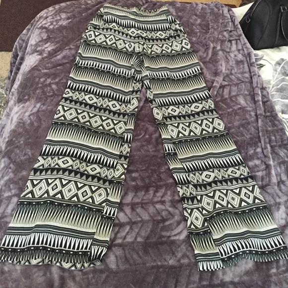Wide leg pants