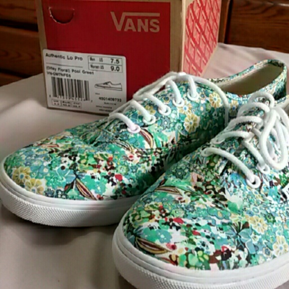 Women  vans