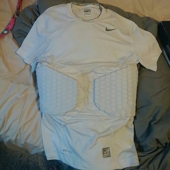 NIKE PRO COMPRESSION TSHIRT