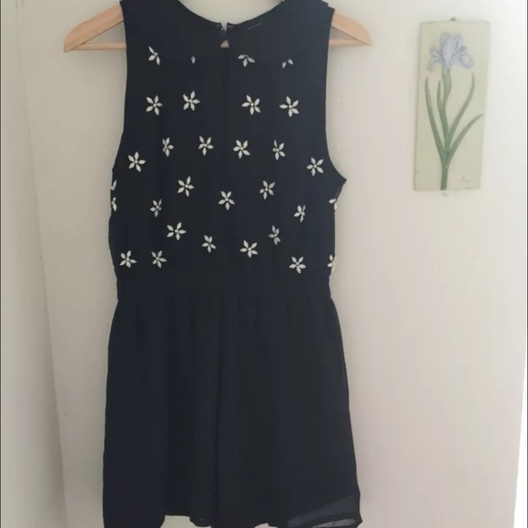 NWOT Topshop Beads Embroidered Jumpsuit SZ 6 Tops