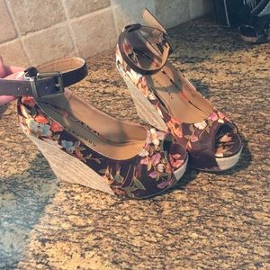 🌞🌞REDUCED🌞Wedges!🌞🌞