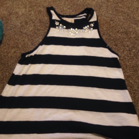 Black and white stripped tank top