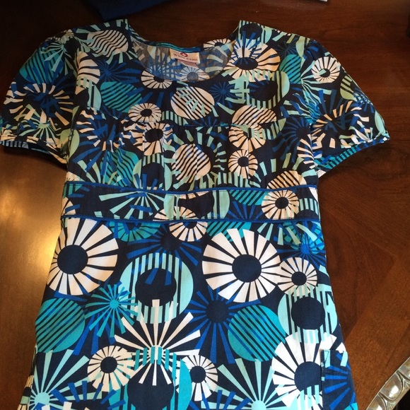 Scrub Top