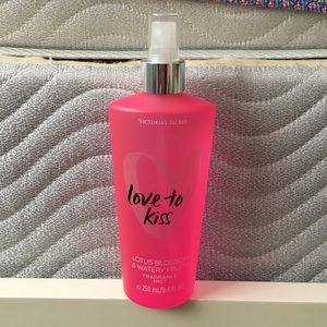 Victoria's Secret "Love to Kiss" Fragrance Mist