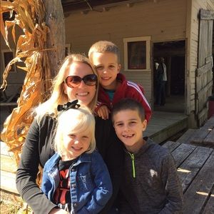 Meet your Posher, Stacy