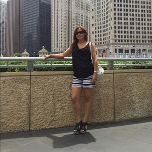 Meet your Posher, Carolina