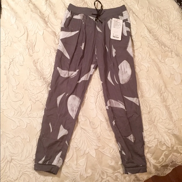 Lululemon City Jogger