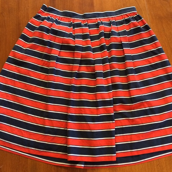 Skirt - Picture 2 of 3