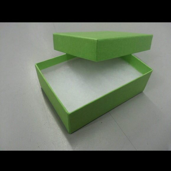 Gorgeous .925 Sterling Silver Onyx gemstone Ring - Picture 4 of 4