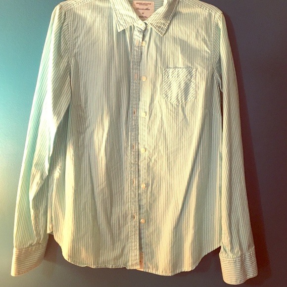 American Eagle Button Down