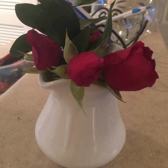 I'm Melissa and Welcome to my Closet - Picture 4 of 4